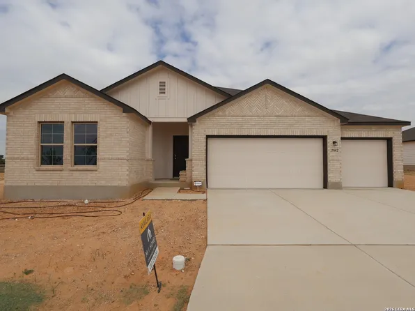 17442 Buffalo Grass Lane, Elmendorf, TX 78112