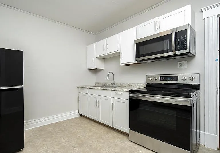 115 N Allen St #2 — Photo 1