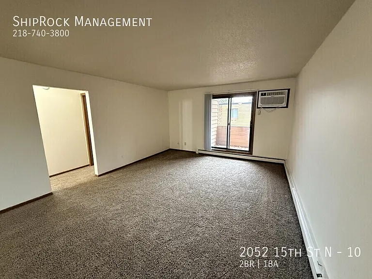 2052 15th St N #10 — Photo 3