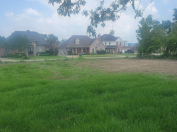3rd image of 112 Oaklawn Dr