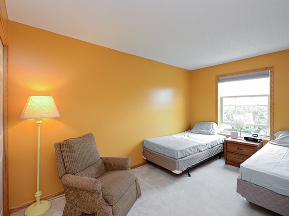 5th image of 1953 Bluestem Ln