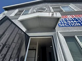 121 W Century Blvd — Photo 15