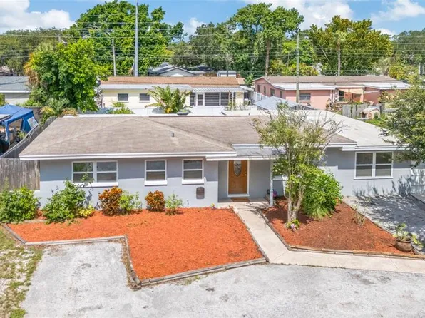 1041 Jackson St, Largo, FL 33770