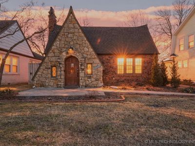 1143 S College Ave, Tulsa, OK, 74104