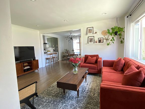 3rd image of 4408 Stevely Ave