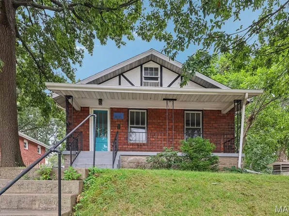 7426 Richmond Pl, Saint Louis, MO 63143