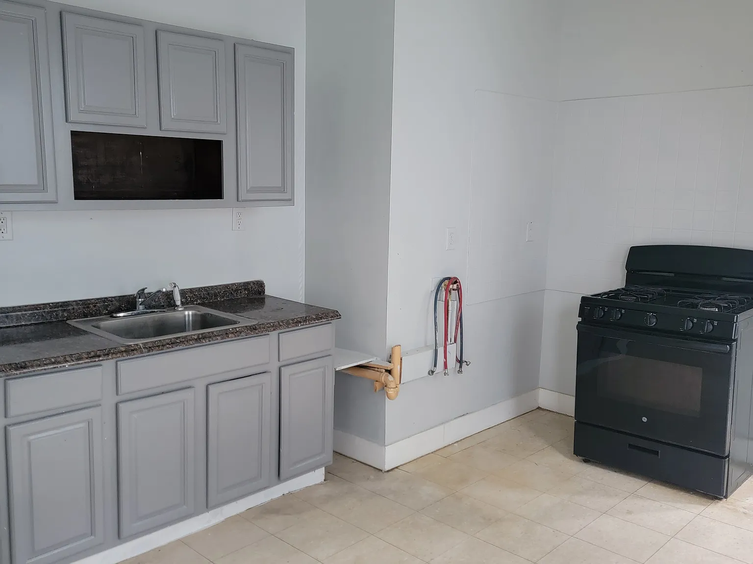 4 bed, 1500 sqft, $1,675 — Photo 3