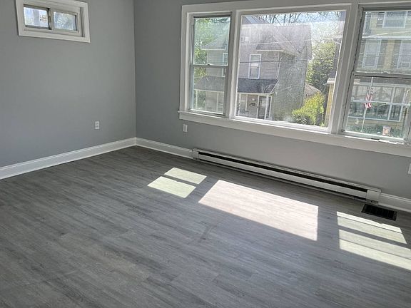 2nd image of 412 N 8th St APT 1