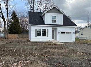 5930 Meade Rd, Sylvania, OH 43560