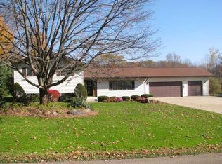 12880 Park Lane Dr, Meadville, PA 16335