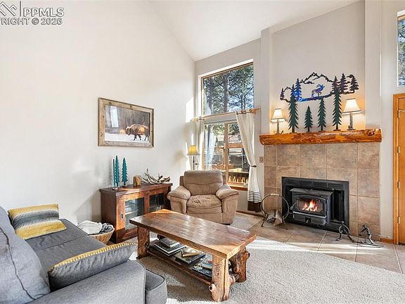2nd image of 747 Pinon Ridge Dr