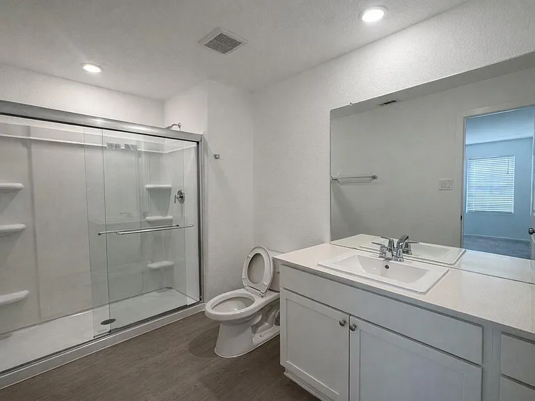 15684 Plum Brook Dr — Photo 4