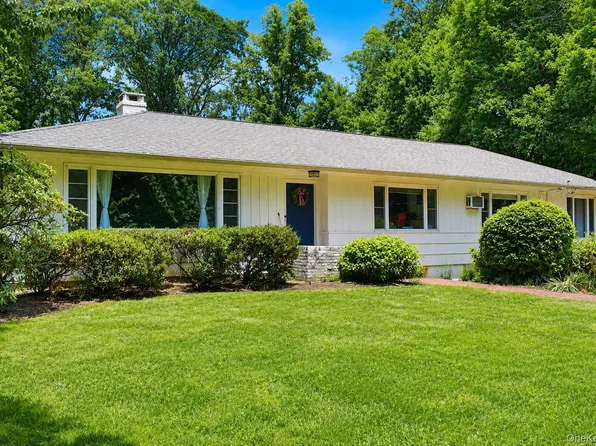 46 Mayfair Drive, Huntington, NY 11743