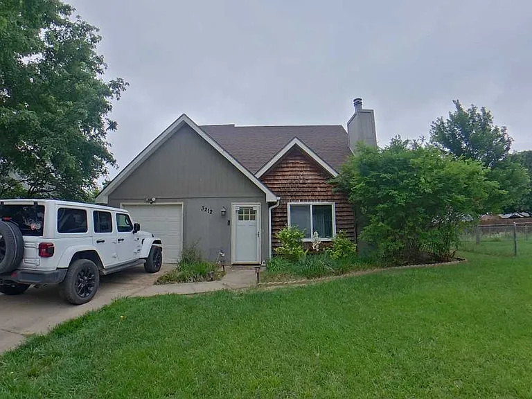 3212 Valleydale Dr — Photo 9