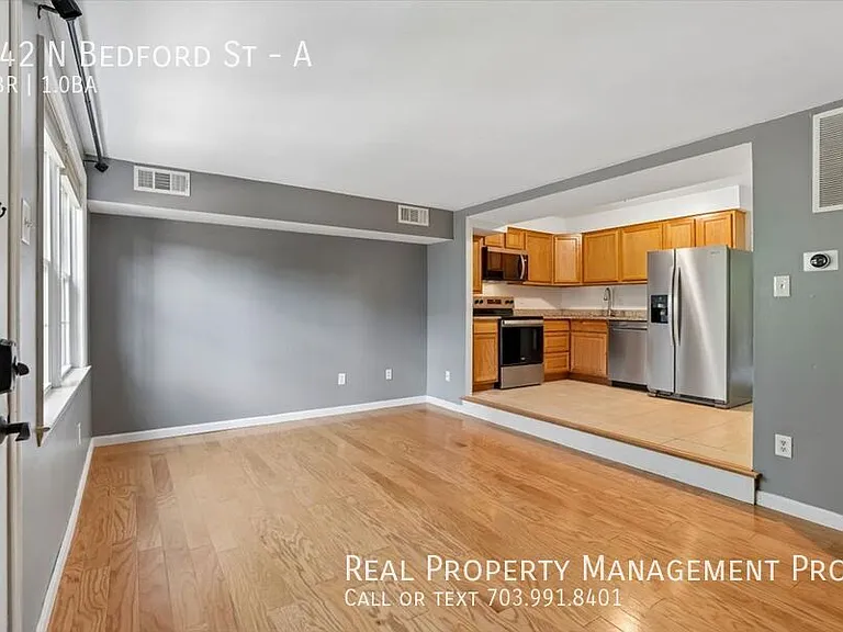 142 N Bedford St #A — Photo 4