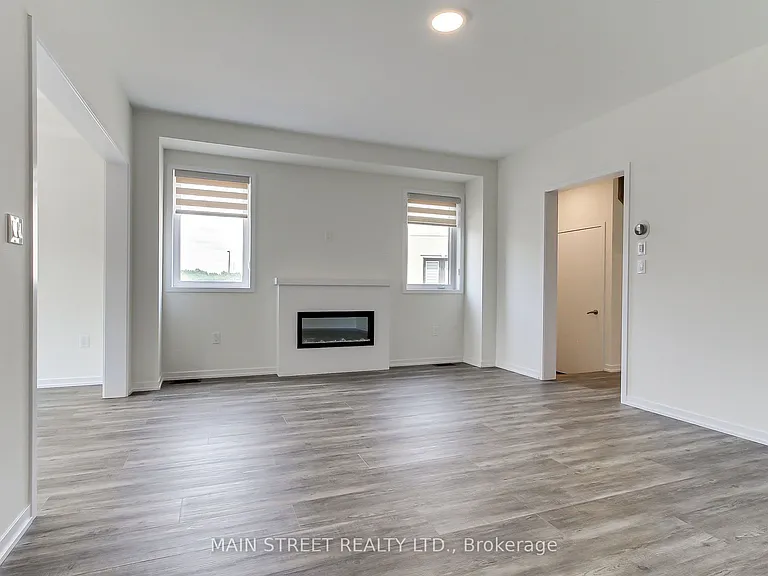 12 Donald Ingram Cres — Photo 11