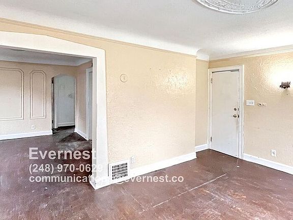 3rd image of 15395 Ardmore St #1
