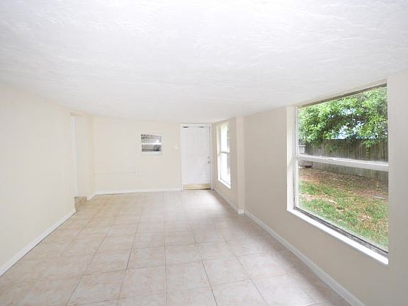 4th image of 5307 45th St