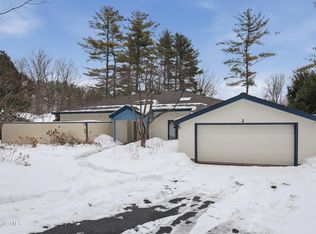 2 Saint Andrews Ct, Lenox, MA 01240