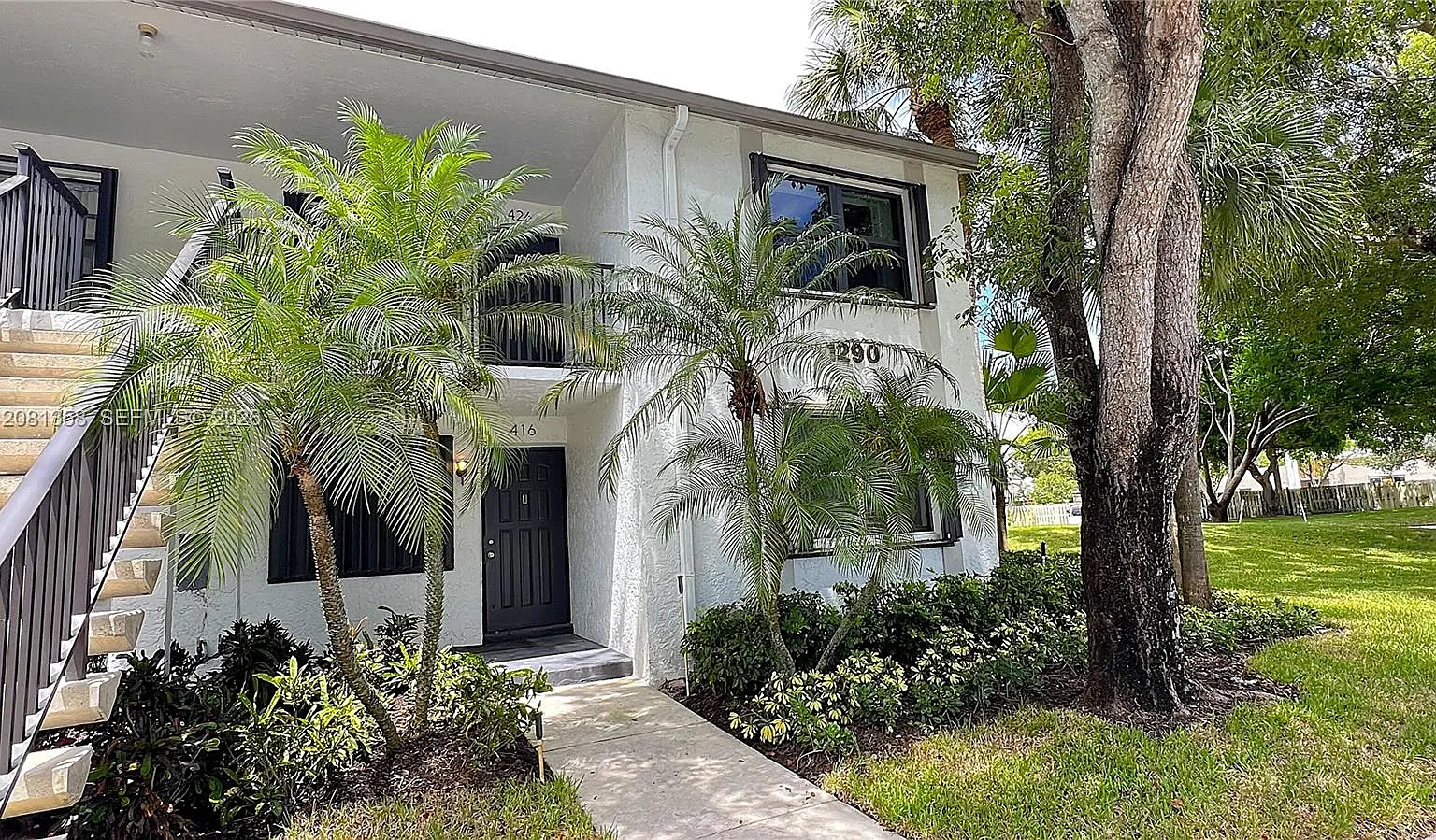 Meadowlakes Gardens Condo — Photo 2