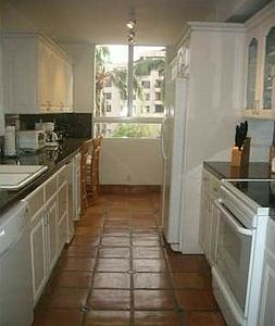 3rd image of 141 Crandon Blvd APT 328