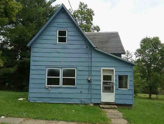 1st image of 32 Wattsburg St