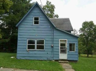32 Wattsburg St, Union City, PA