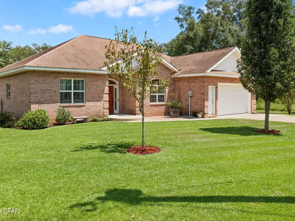 5368 Cooper St, Graceville, FL 32440