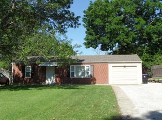 2117 SW Edgewater Ter, Topeka, KS 66614