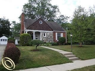 1st image of 1827 Bonnieview Dr