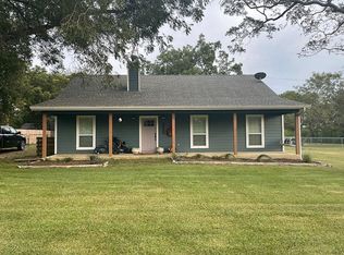 721 3rd St, Lexington, TX 78947