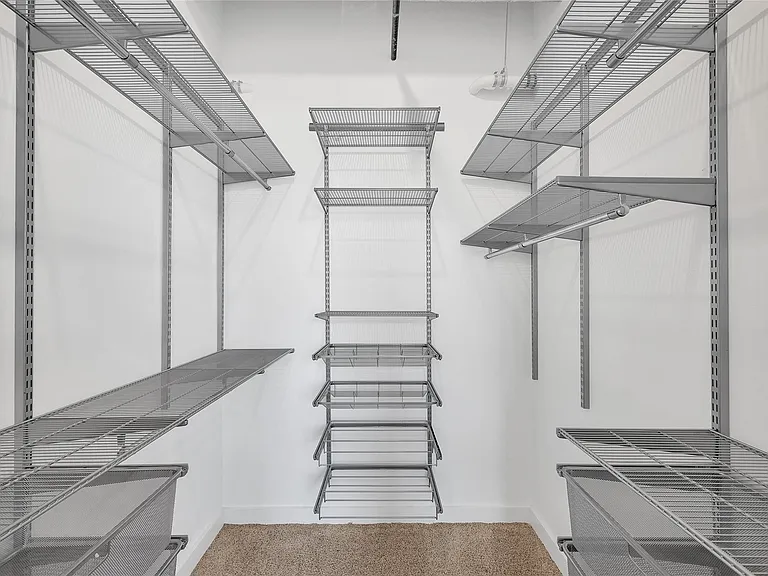 204 Travis St #4A — Photo 14