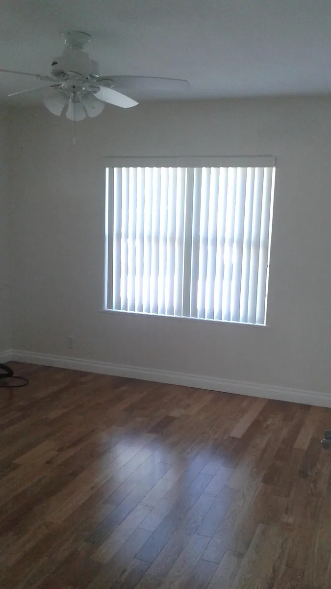 Building Photo - 1409 Maltman Ave