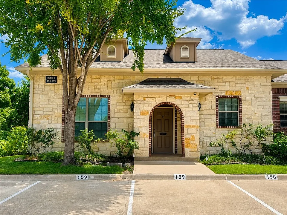 159 Forest Dr