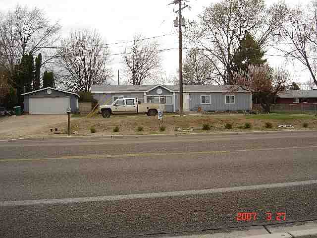 2nd image of 1400 W 8th St
