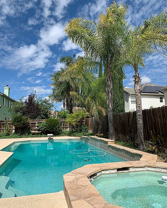 2nd image of 567 Heartland Dr