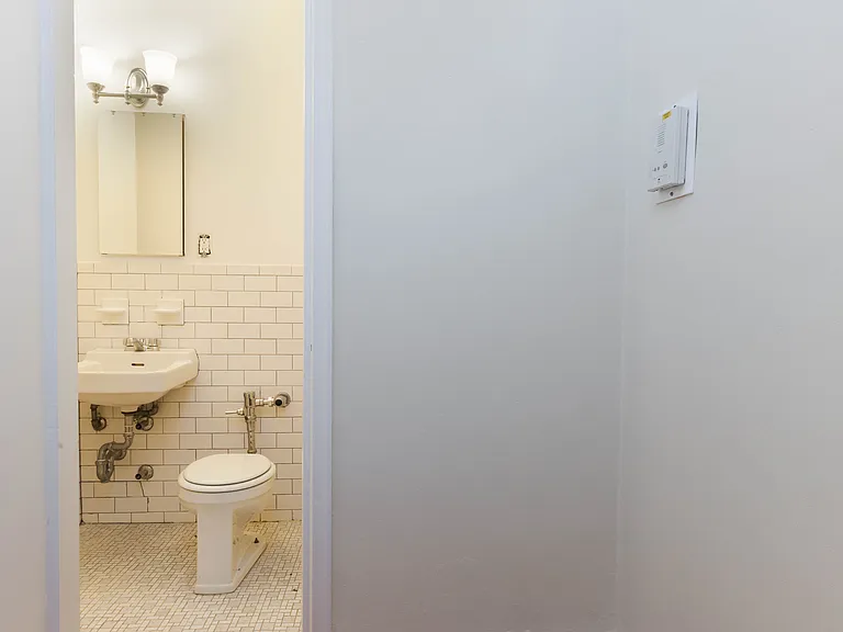 95 Lexington Ave #4C — Photo 3