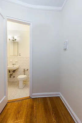 Rented by Compass | media 8