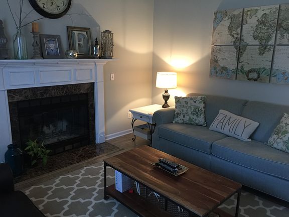 Family Rm, Wood Burning FP