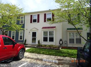 8029 Edinburgh Dr, Springfield, VA 22153