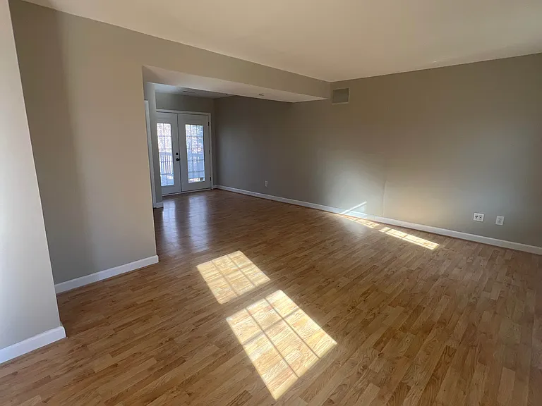 12100 Deerhurst Dr — Photo 24