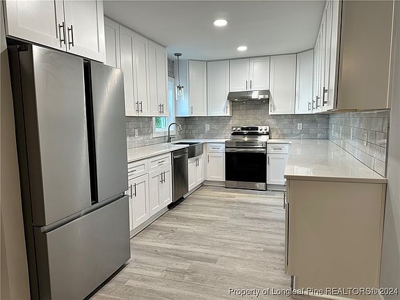 4th image of 808 Westmont Dr
