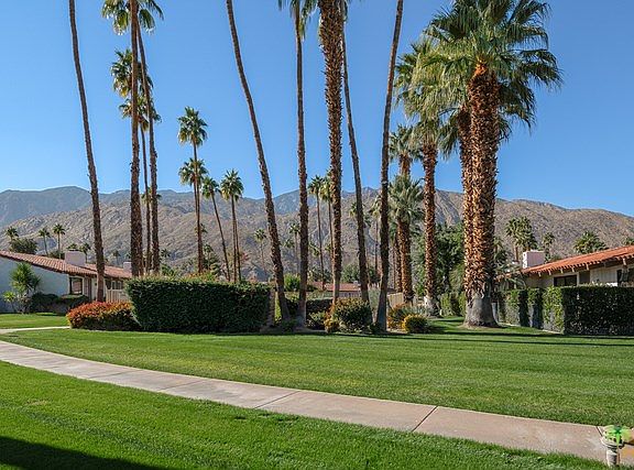 4th image of 1279 Primavera Dr N