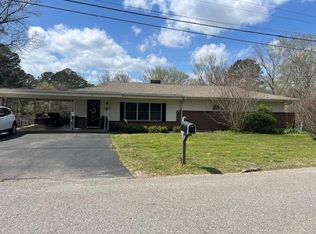 301 Glenhaven Rd, Paris, TN 38242