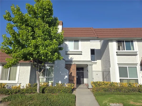11366 Holder St, Cypress, CA 90630