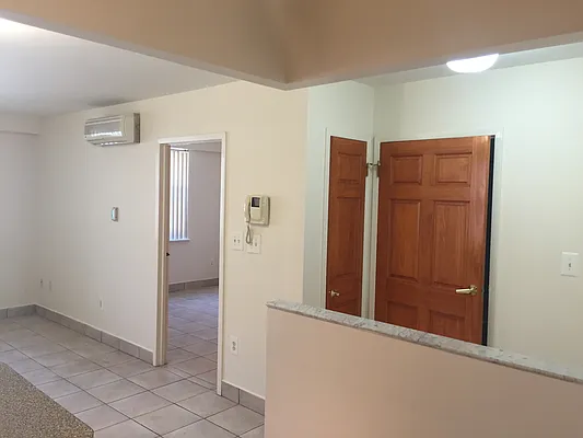 Rented by Metroline Realty | media 13