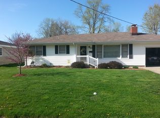 912 Lynn Dr, Effingham, IL 62401