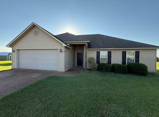 37 Clovewood Cv, Humboldt, TN 38343