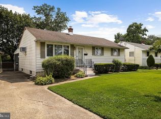 100 W Henry St, Palmyra, NJ 08065