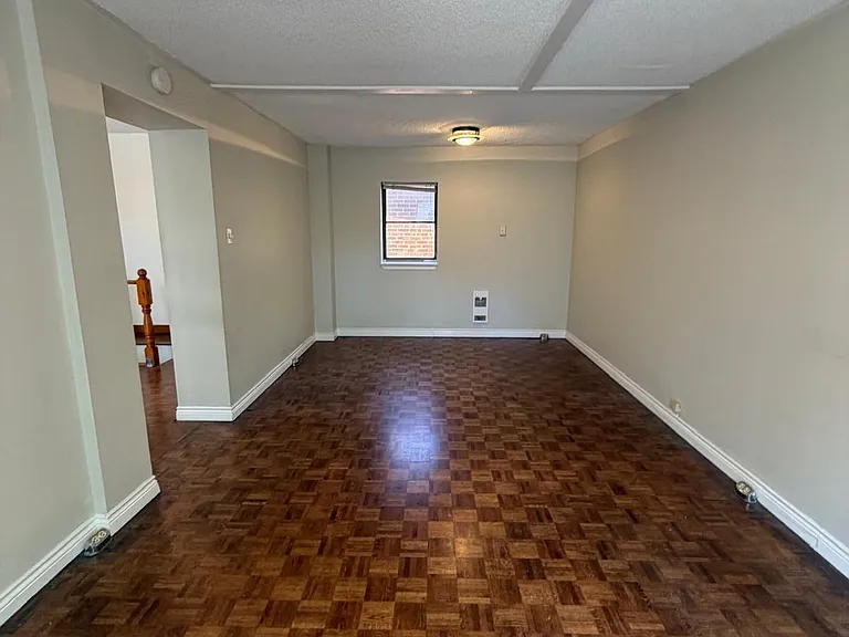 677 Durie St #3 — Photo 5